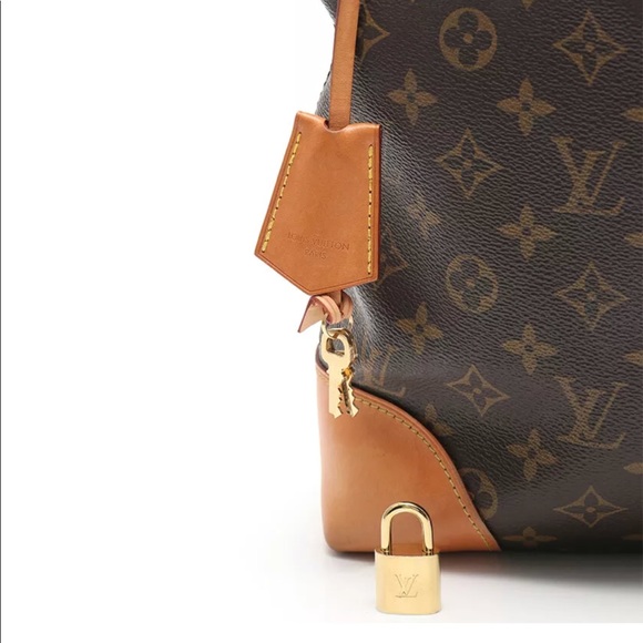 LOUIS VUITTON Berry PM Monogram shoulder bag - Picture 8 of 8